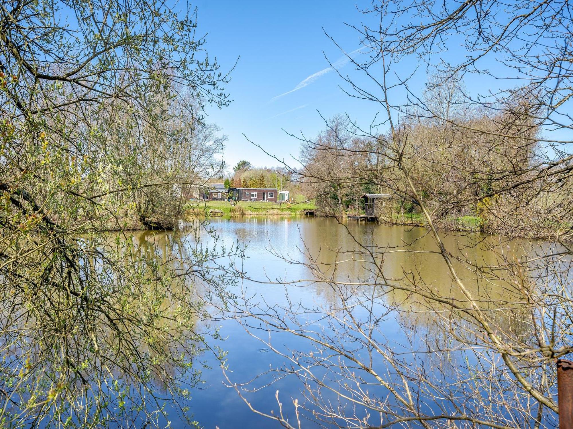 Tynrhos Lake View Cilcennin Exteriör bild